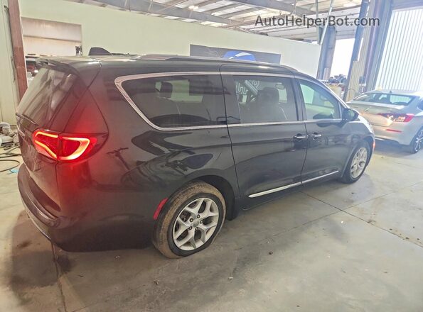 2C4RC1EG5JR102718 2018 CHRYSLER PACIFICA Black უკანა მარჯვენა