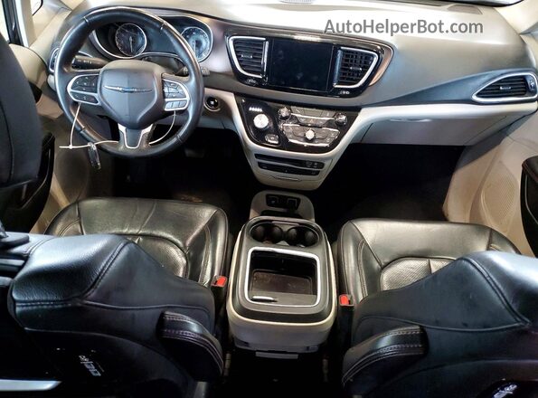 2C4RC1EG6HR635249 2017 CHRYSLER PACIFICA Black Widok deski rozdzielczej