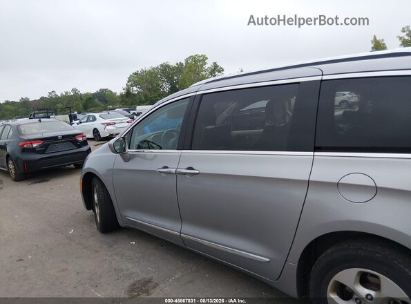 2C4RC1EG7HR520000 2017 CHRYSLER PACIFICA Gray Սալոնի 360 աստիճան տեսք