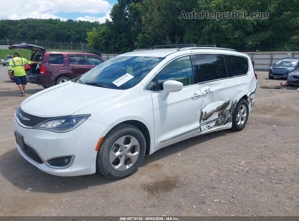 2C4RC1EG7HR539081 2017 CHRYSLER PACIFICA Белый Передняя левая четверть