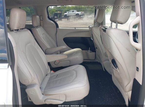 2C4RC1EG7HR539081 2017 CHRYSLER PACIFICA Белый Вид наклейки с VIN-кодом