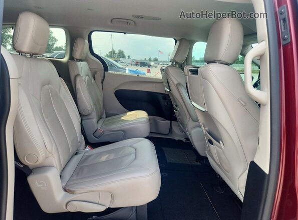 2C4RC1EG7HR659852 2017 CHRYSLER PACIFICA Red უკანა სალონის ხედი