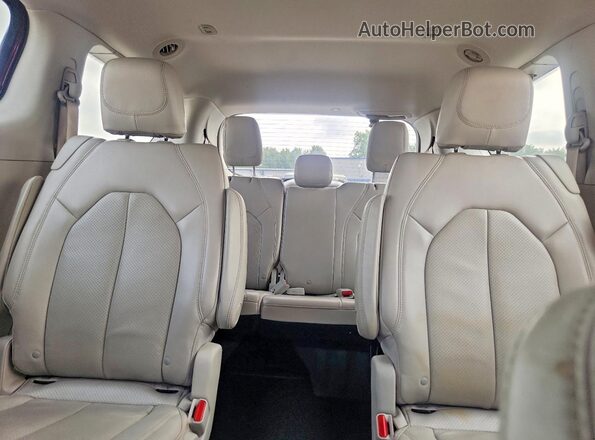 2C4RC1EG7HR659852 2017 CHRYSLER PACIFICA Red უკანა სავარძლების ხედი
