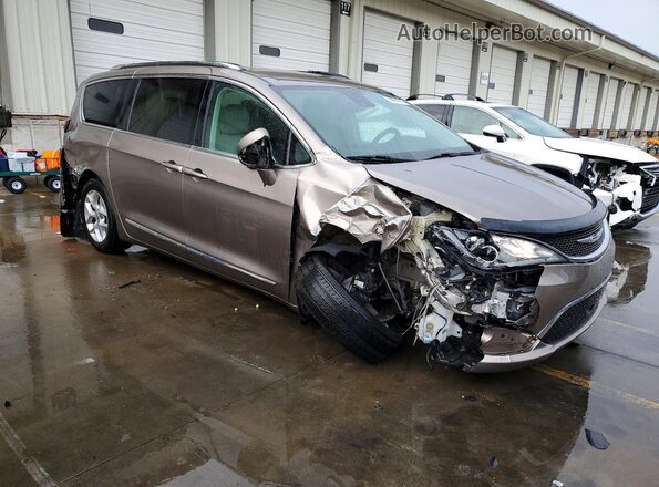 2C4RC1EG7HR768926 2017 CHRYSLER PACIFICA Tan Передня права чверть