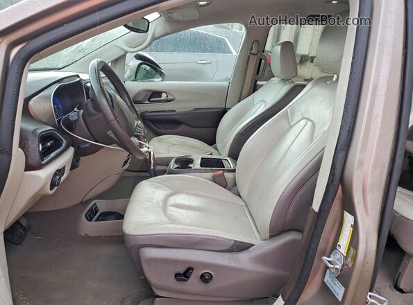 2C4RC1EG7HR768926 2017 CHRYSLER PACIFICA Tan Вид салону спереду