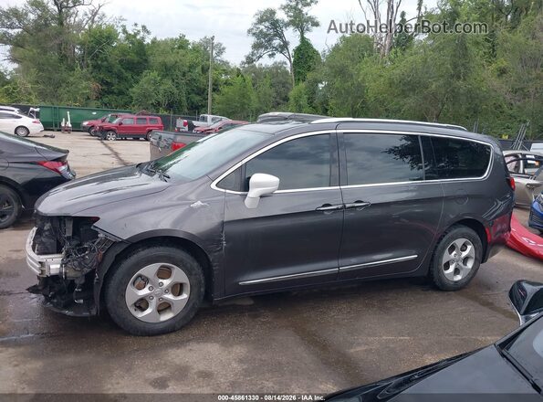 2C4RC1EG8HR614435 2017 CHRYSLER PACIFICA Gray 