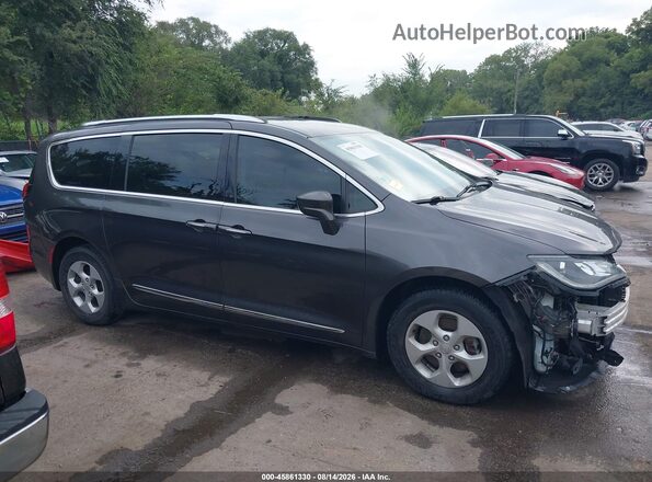2C4RC1EG8HR614435 2017 CHRYSLER PACIFICA Gray 360 interior view
