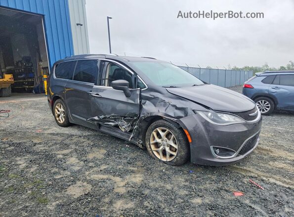 2C4RC1EG8JR148379 2018 CHRYSLER PACIFICA Gray Передня права чверть
