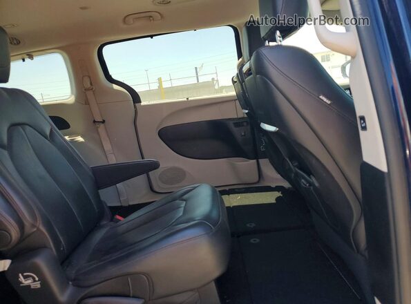 2C4RC1EGXHR514546 2017 CHRYSLER PACIFICA Синий Вид задней части салона
