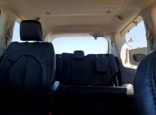 2C4RC1EGXHR514546 2017 CHRYSLER PACIFICA Синий Вид задних сидений