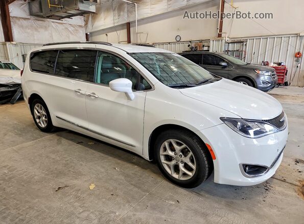 2C4RC1EGXHR565187 2017 CHRYSLER PACIFICA Белый Передняя правая четверть