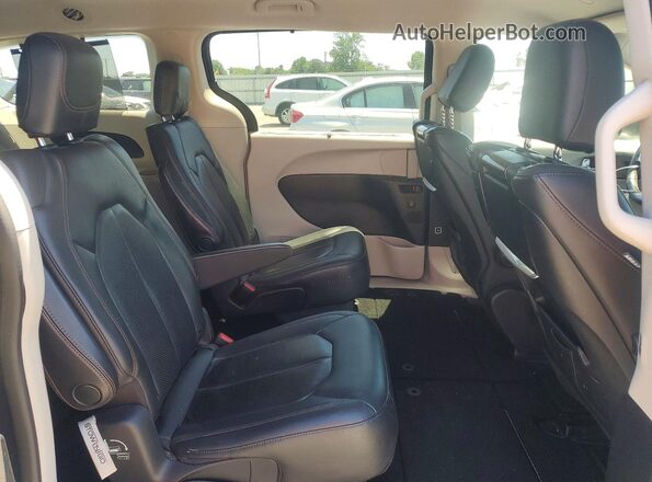 2C4RC1EGXLR182696 2020 CHRYSLER PACIFICA Gray Vista interior trasera