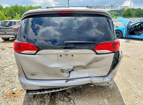 2C4RC1FG0JR157480 2018 CHRYSLER PACIFICA Silver Vista trasera