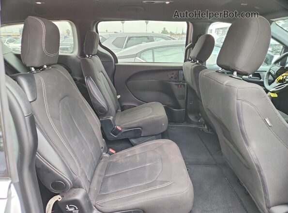 2C4RC1FG3RR191361 2024 CHRYSLER PACIFICA Silver Vista interior trasera