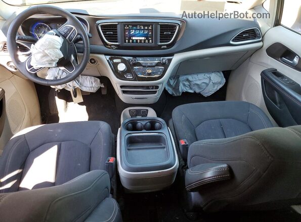 2C4RC1FG9JR351750 2018 CHRYSLER PACIFICA Blue Widok deski rozdzielczej