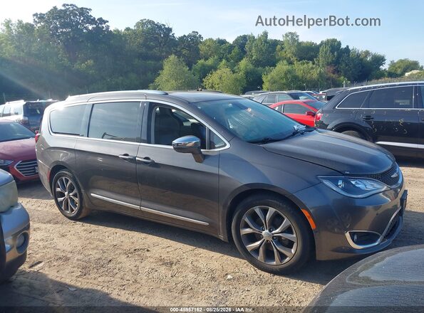 2C4RC1GG0HR748773 2017 CHRYSLER PACIFICA Gray Rear interior view