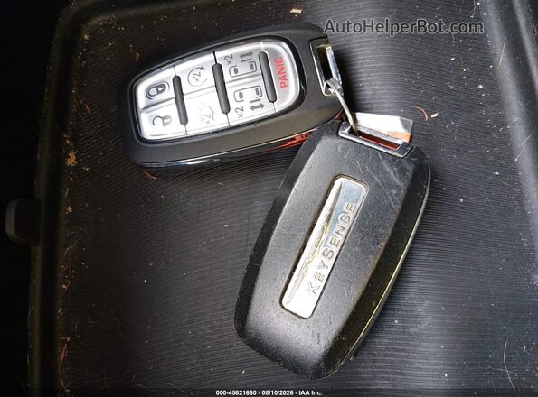 2C4RC1GG0JR262003 2018 CHRYSLER PACIFICA Silver წინა პანელის ხედი
