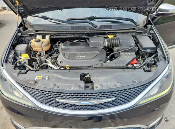 2C4RC1GG0JR273986 2018 CHRYSLER PACIFICA Black Вид підкапотного простору