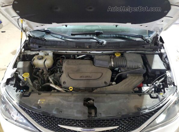 2C4RC1GG1KR730337 2019 CHRYSLER PACIFICA White Widok komory silnika