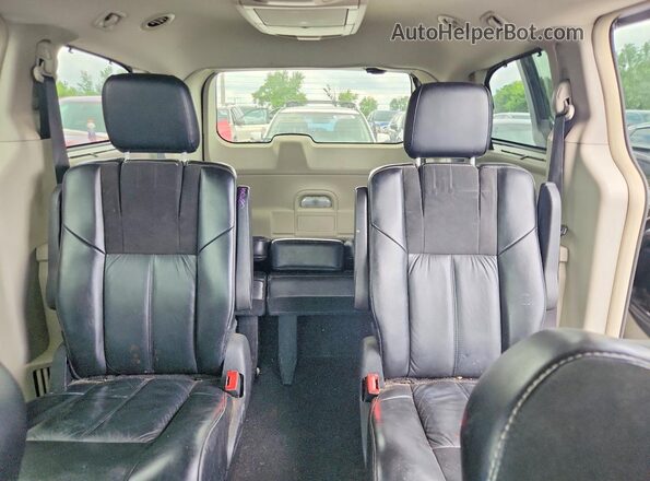 2C4RC1GG3GR177505 2016 CHRYSLER TOWN Silver Вид задніх сидінь