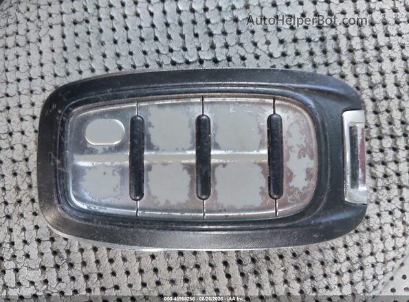 2C4RC1GG3HR647517 2017 CHRYSLER PACIFICA Silver Առջևի վահանակի տեսք