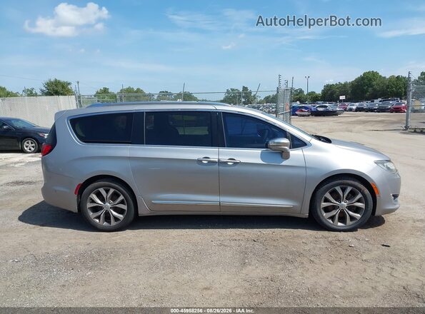 2C4RC1GG3HR647517 2017 CHRYSLER PACIFICA Silver Սալոնի հետևի տեսք