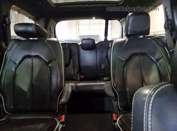 2C4RC1GG3LR290414 2020 CHRYSLER PACIFICA Black Widok tylnych siedzeń