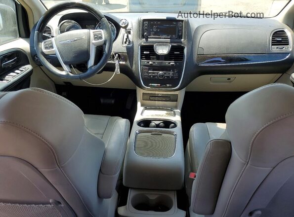 2C4RC1GG4GR200600 2016 CHRYSLER TOWN White Вид панелі приладів