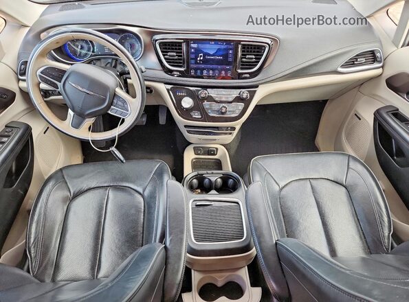 2C4RC1GG5JR245794 2018 CHRYSLER PACIFICA Silver წინა პანელის ხედი