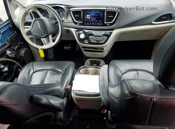 2C4RC1GG5JR273918 2018 CHRYSLER PACIFICA Blue Vista del salpicadero