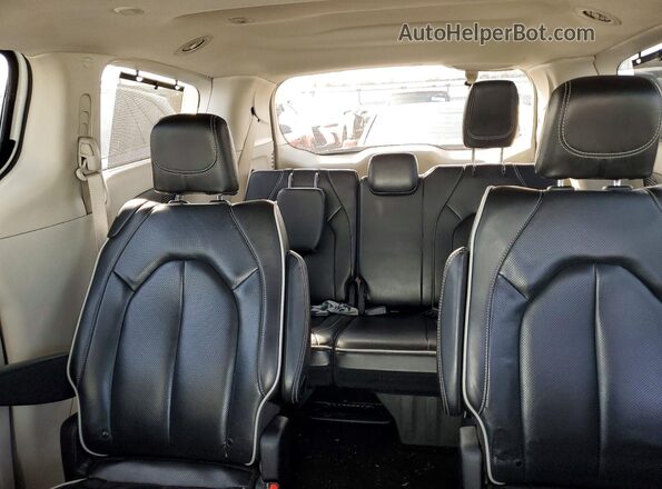 2C4RC1GG5PR620026 2023 CHRYSLER PACIFICA White Rear seats view