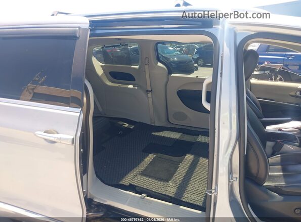 2C4RC1GG6JR320292 2018 CHRYSLER PACIFICA Silver Вид наклейки з VIN-кодом