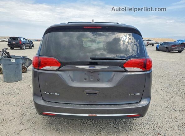 2C4RC1GG6JR357763 2018 CHRYSLER PACIFICA Gray Вид ззаду