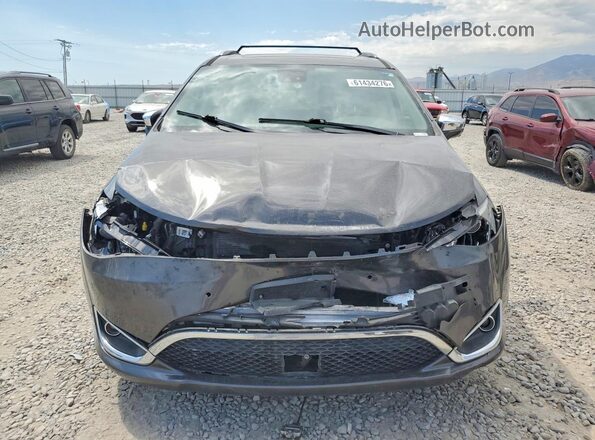 2C4RC1GG6JR357763 2018 CHRYSLER PACIFICA Gray Вид спереду