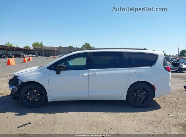 2C4RC1GG6VR578883 2027 CHRYSLER PACIFICA White სალონის 360-გრადუსიანი ხედი