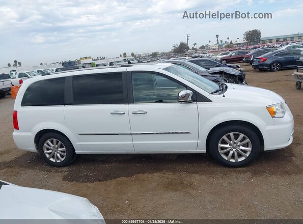 2C4RC1GG8GR261495 2016 CHRYSLER TOWN & COUNTRY White Vista interior trasera