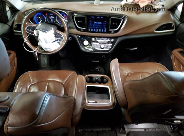 2C4RC1GG8HR517670 2017 CHRYSLER PACIFICA Burgundy Widok deski rozdzielczej