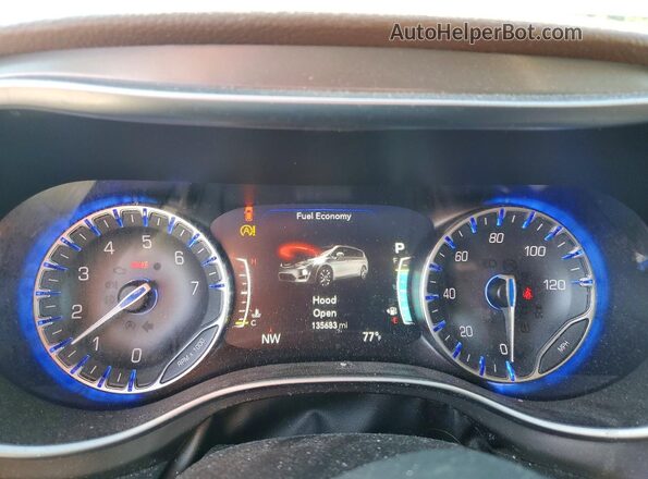 2C4RC1GG9HR770755 2017 CHRYSLER PACIFICA White Սարքավորումների վահանակի տեսք