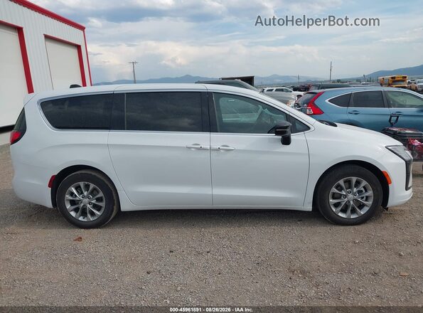 2C4RC1GG9VR581423 2027 CHRYSLER PACIFICA White Widok wnętrza 360 stopni
