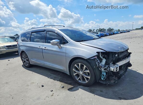 2C4RC1GGXHR505083 2017 CHRYSLER PACIFICA Silver Front right