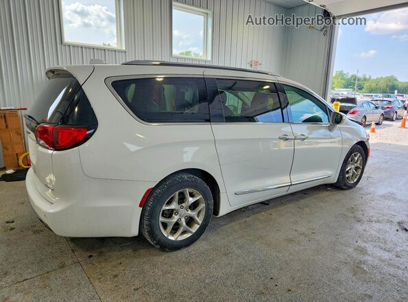 2C4RC1GGXJR320523 2018 CHRYSLER PACIFICA White Tył prawy
