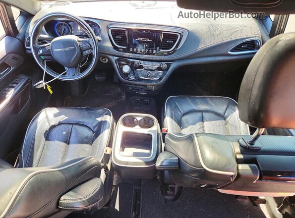 2C4RC1GGXKR605403 2019 CHRYSLER PACIFICA Черный Вид панели приборов