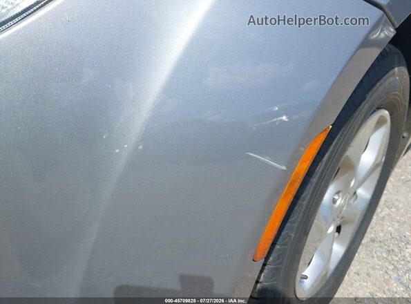 2C4RC1H73HR836196 2017 CHRYSLER PACIFICA Silver Front view