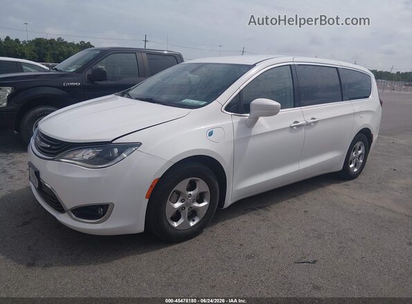 2C4RC1H78HR765092 2017 CHRYSLER PACIFICA White Przód lewy