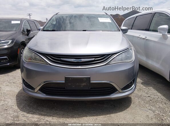 2C4RC1H7XHR797476 2017 CHRYSLER PACIFICA Silver 