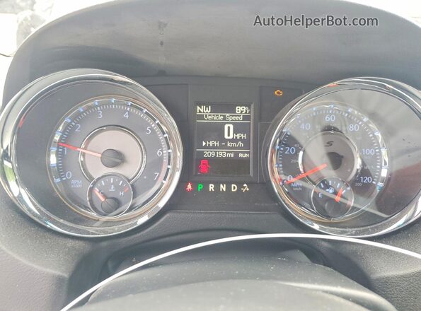 2C4RC1HG0GR150471 2016 CHRYSLER TOWN Black Instrument cluster view