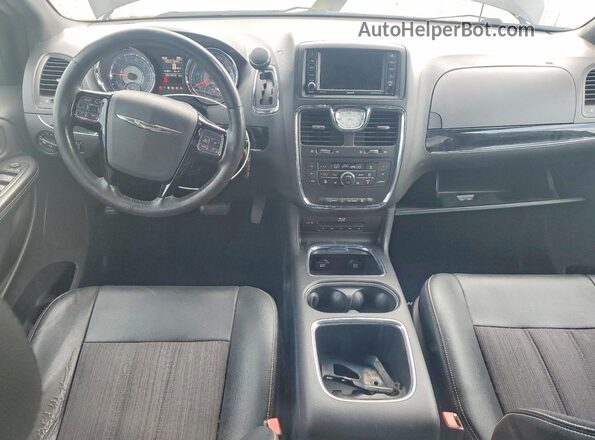 2C4RC1HG0GR150471 2016 CHRYSLER TOWN Black Dashboard view
