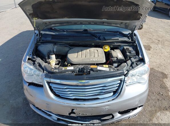 2C4RC1JG6GR136066 2016 CHRYSLER TOWN & COUNTRY Silver Widok z tyłu