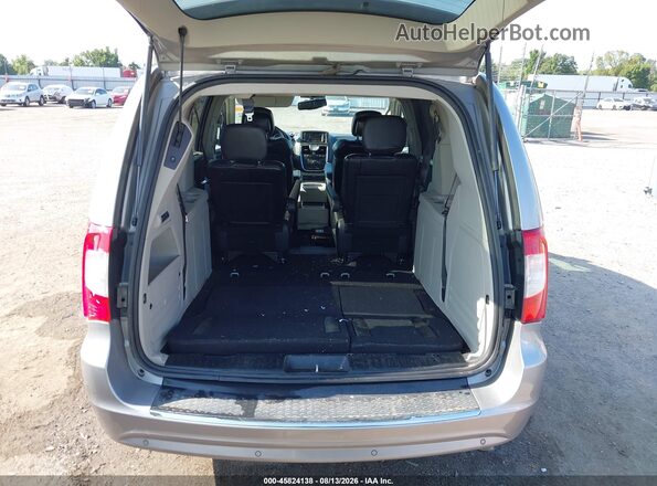 2C4RC1JG6GR136066 2016 CHRYSLER TOWN & COUNTRY Silver 