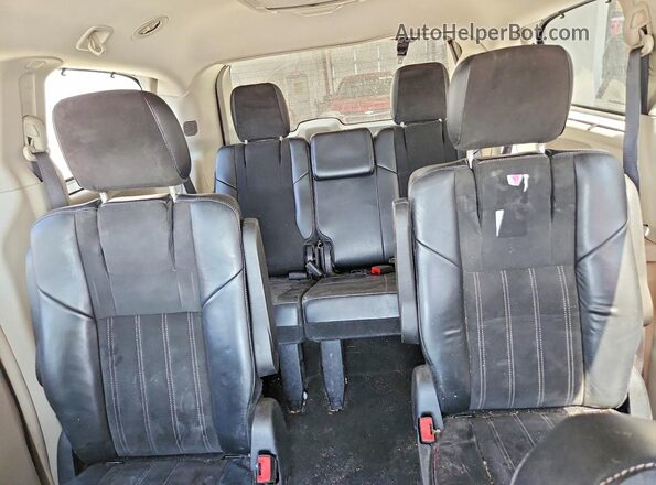 2C4RC1JG9GR232256 2016 CHRYSLER TOWN Blue Հետևի նստատեղերի տեսք